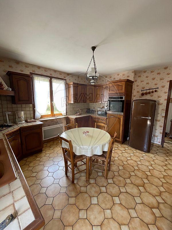 Maison - 152 m² - 6 pièces