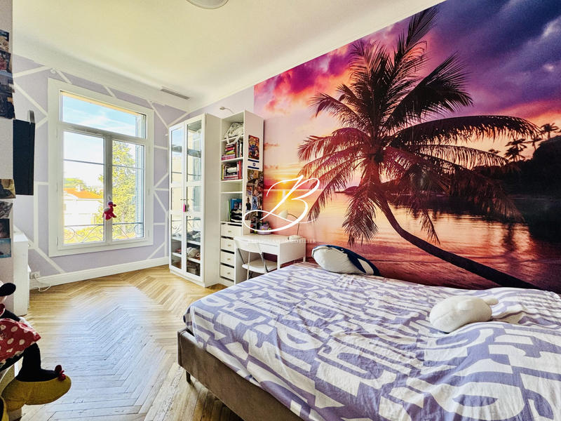 Appartement - 83 m² - 4 pièces