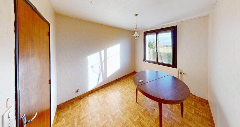 Maison - 94 m² - 5 pièces