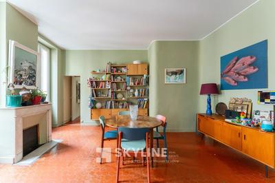 Appartement - 147 m² - 5 pièces