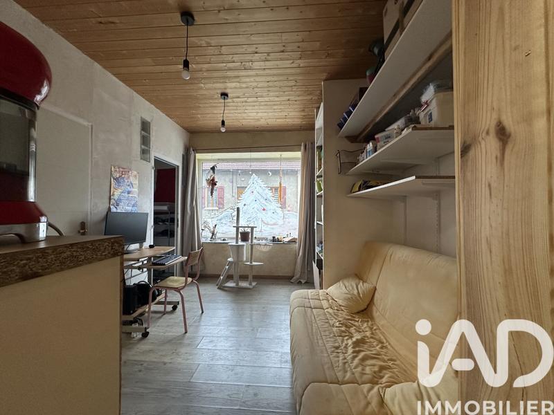Maison - 179 m² - 9 pièces