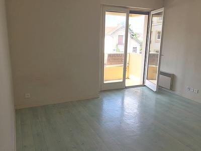 Studio - 21 m² - 1 pièce