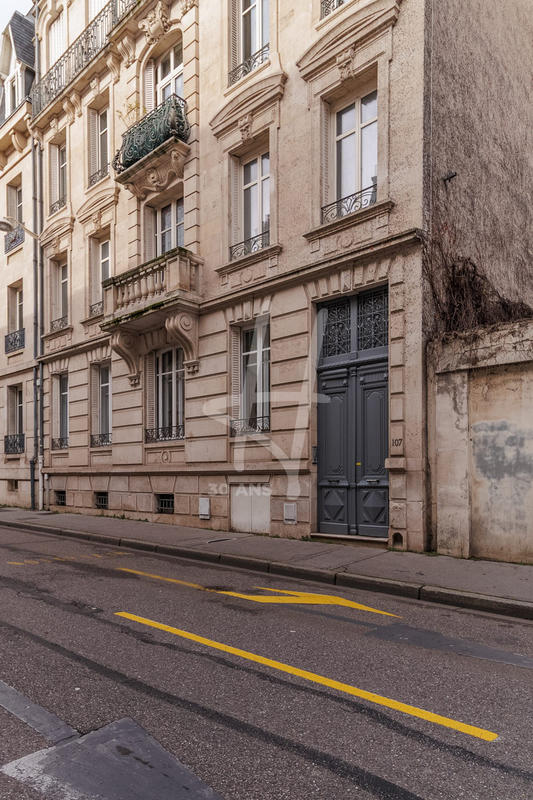 Appartement - 106 m² - 5 pièces