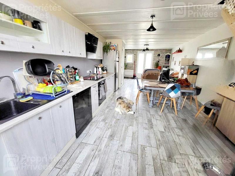 Maison - 104 m² - 6 pièces