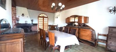 Maison - 180 m² - 7 pièces