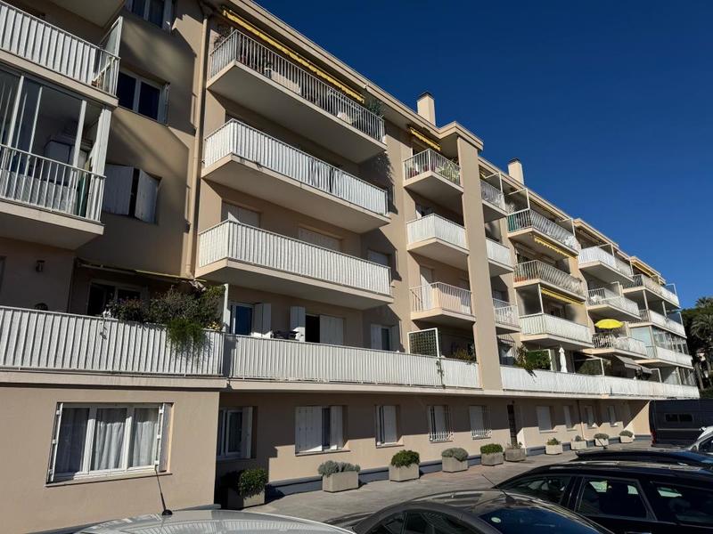 Appartement - 55 m² - 3 pièces