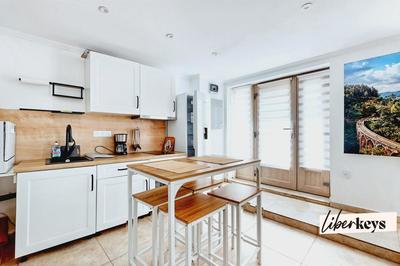 Maison de campagne - 250 m² - 5 pièces