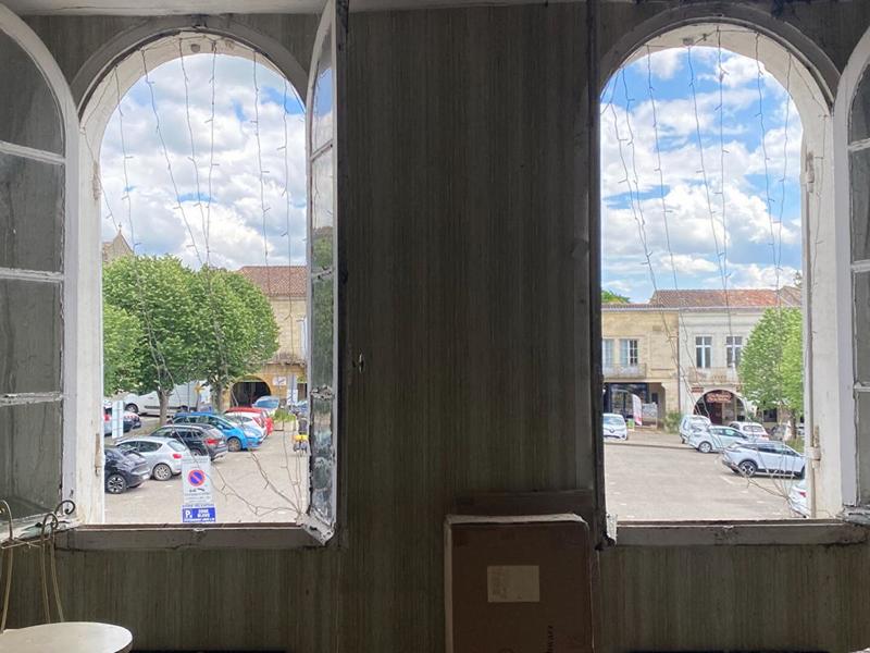 Maison - 532 m² - 9 pièces