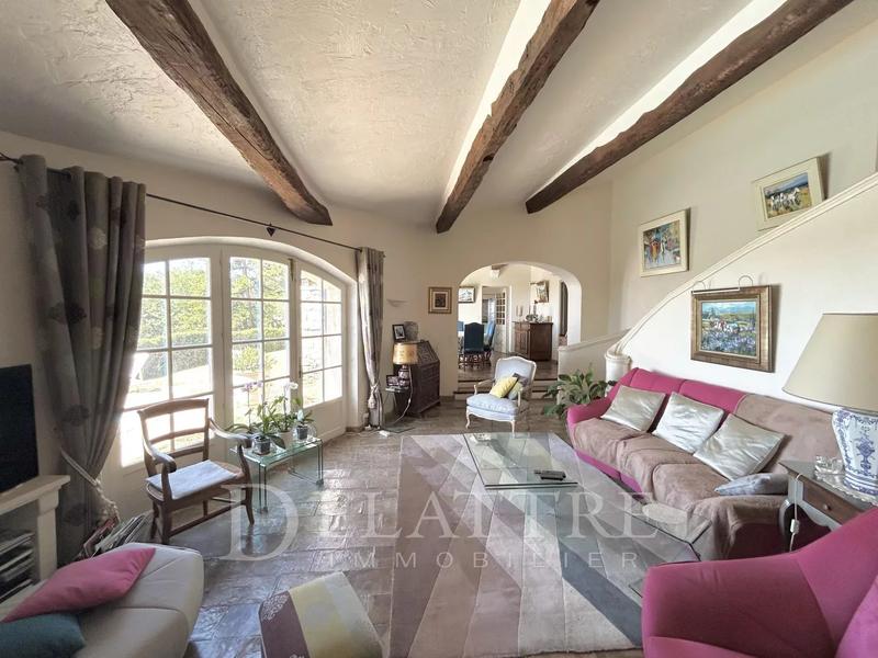 Villa - 160 m² - 5 pièces