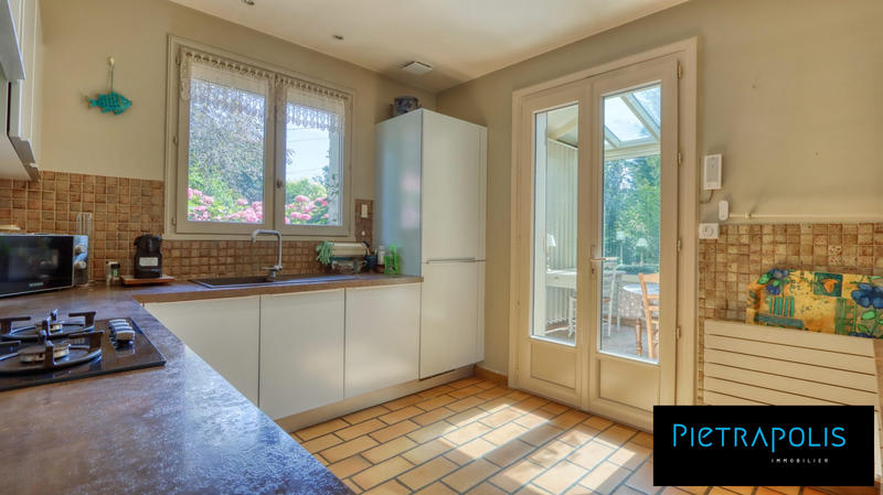 Maison - 201 m² - 6 pièces