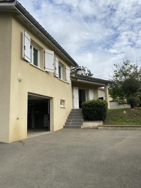 Maison - 96 m² - 4 pièces