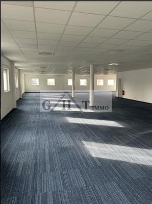 Bureau - 600 m²