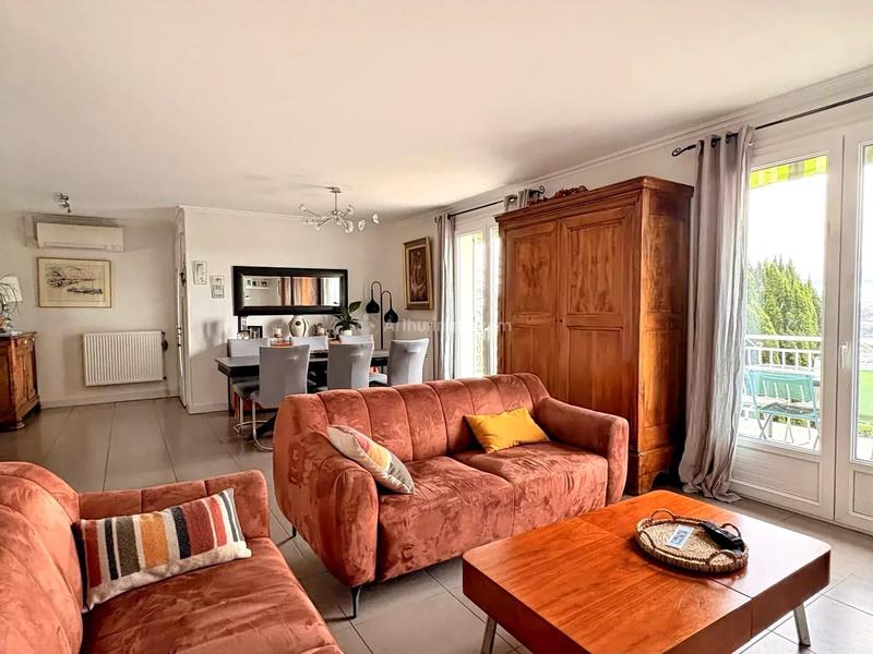 Maison - 143 m² - 5 pièces