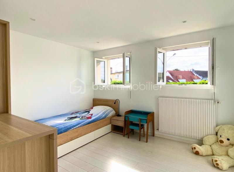 Maison - 150 m² - 8 pièces