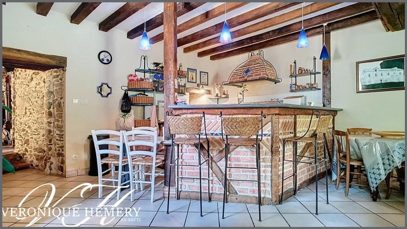 Maison - 225 m² - 8 pièces