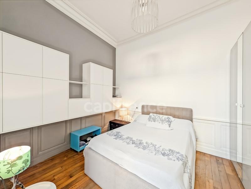 Appartement bourgeois - 161 m² - 5 pièces