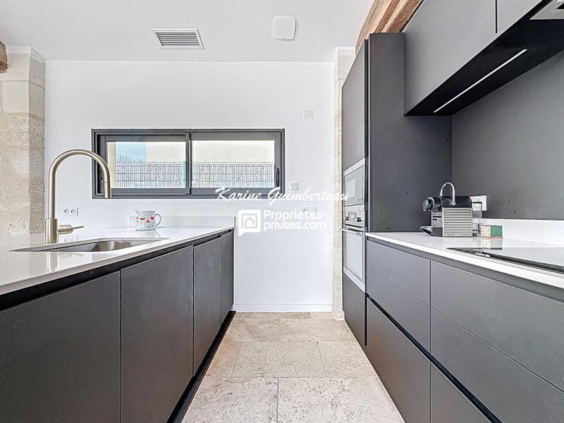 Loft - 215 m² - 6 pièces