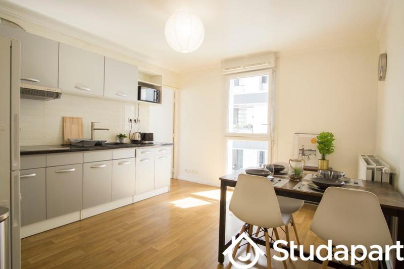 Chambre - 13 m² - 1 pièce