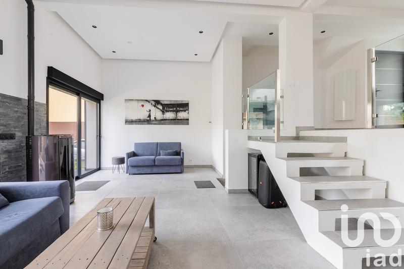 Maison - 147 m² - 5 pièces