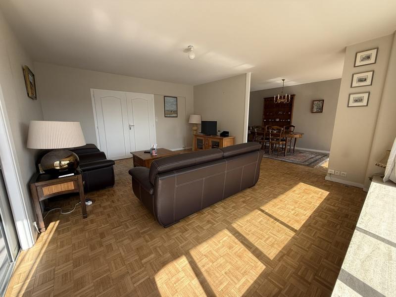 Appartement - 123 m² - 5 pièces