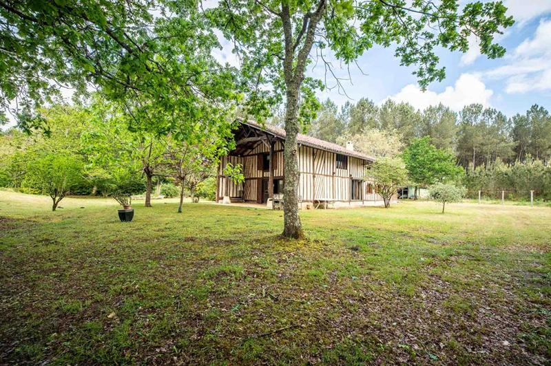 Maison - 180 m² - 6 pièces