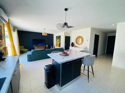 Maison - 91 m² - 4 pièces