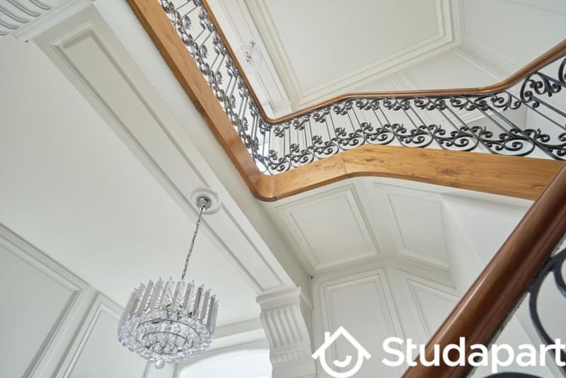 Chambre - 13 m² - 1 pièce