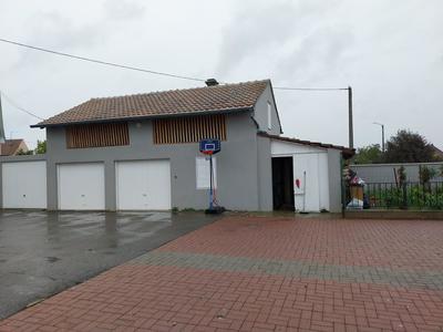 Maison - 220 m² - 10 pièces