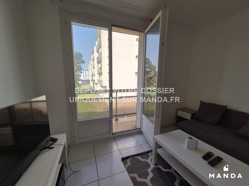 Chambre - 10 m² - 4 pièces