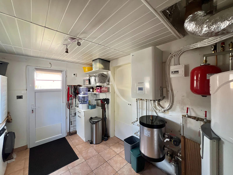 Maison - 99 m² - 5 pièces