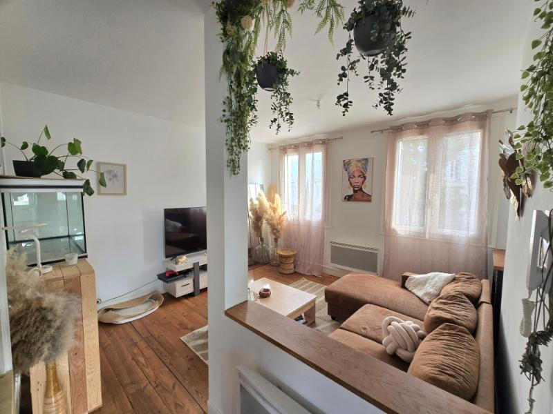 Immeuble - 160 m² - 9 pièces