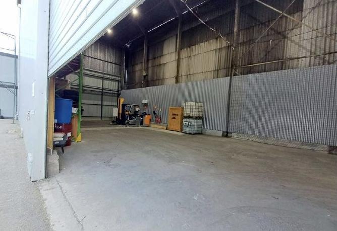 Local d'activités - 300 m²