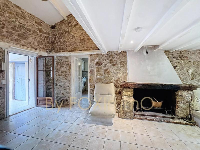 Propriété - 344 m² - 7 pièces