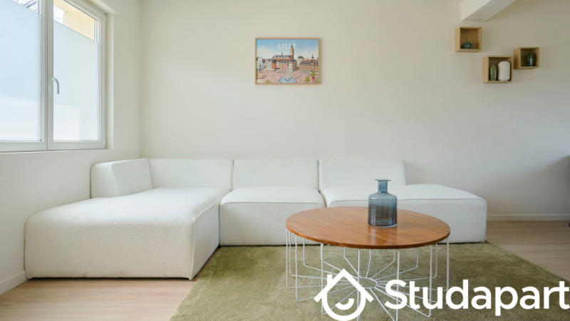 Chambre - 120 m² - 1 pièce