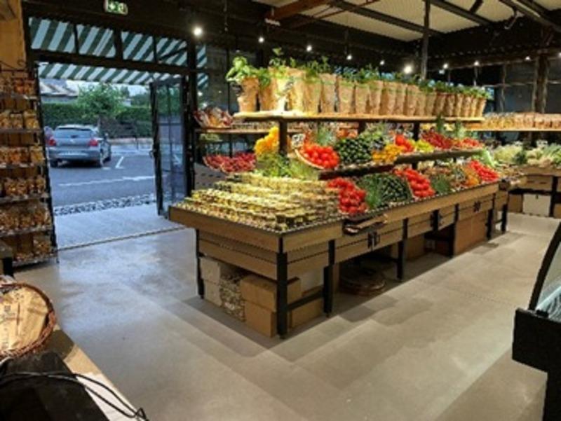 Local commercial - 194 m² - 1 pièce