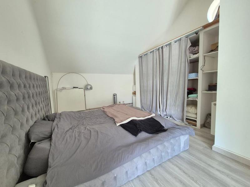 Maison - 350 m² - 7 pièces