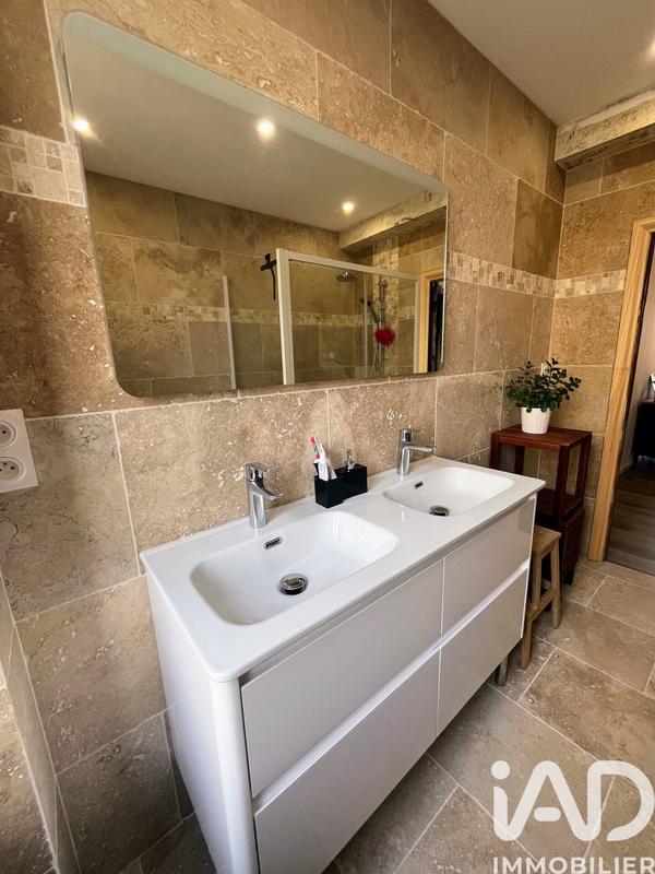 Maison - 475 m² - 13 pièces