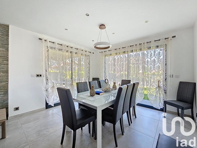 Maison - 160 m² - 6 pièces