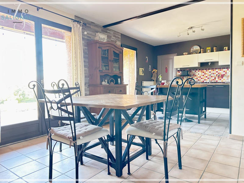 Maison - 100 m² - 5 pièces