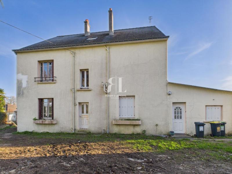 Immeuble - 335 m² - 14 pièces