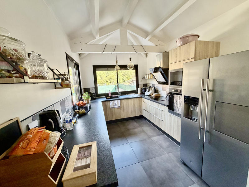 Maison - 170 m² - 6 pièces