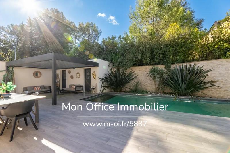 Maison - 180 m² - 5 pièces