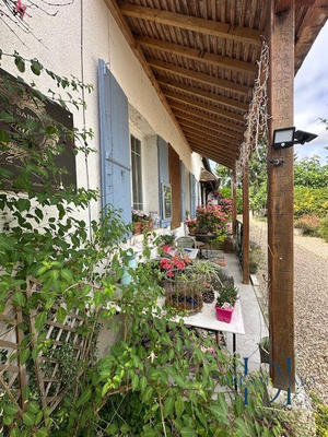 Maison - 288 m² - 13 pièces