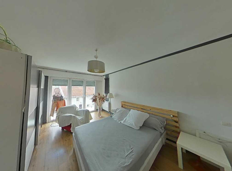 Appartement - 152 m² - 6 pièces