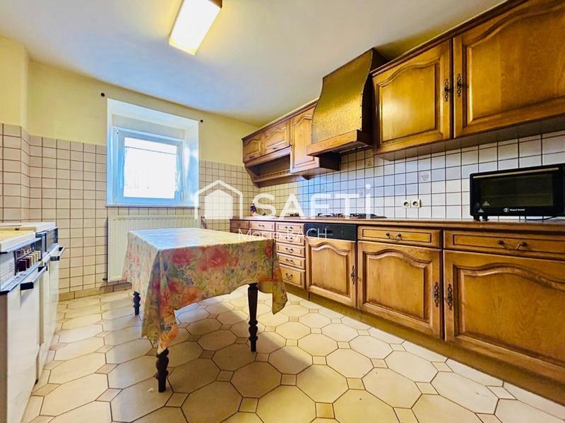 Maison - 111 m² - 5 pièces