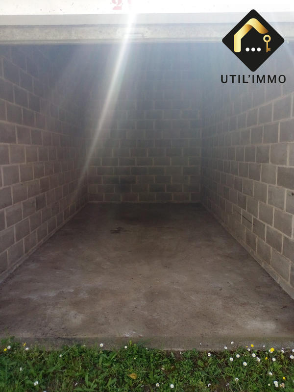 Parking / Garage - 14 m²