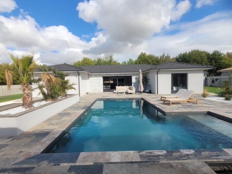 Maison - 147 m² - 5 pièces