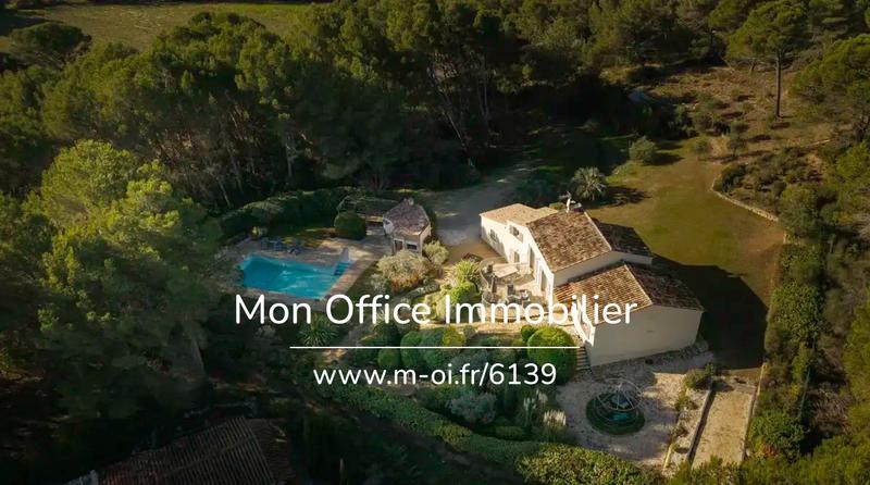 Maison traditionnelle - 107 m² - 4 pièces