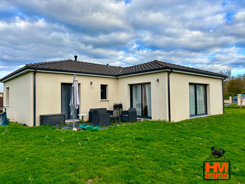 Maison - 98 m² - 4 pièces