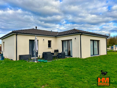 Maison - 98 m² - 4 pièces